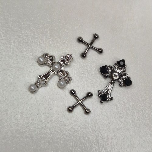 Y2K Retro Goth Charm - 3D Körömdísz  - Kereszt #2